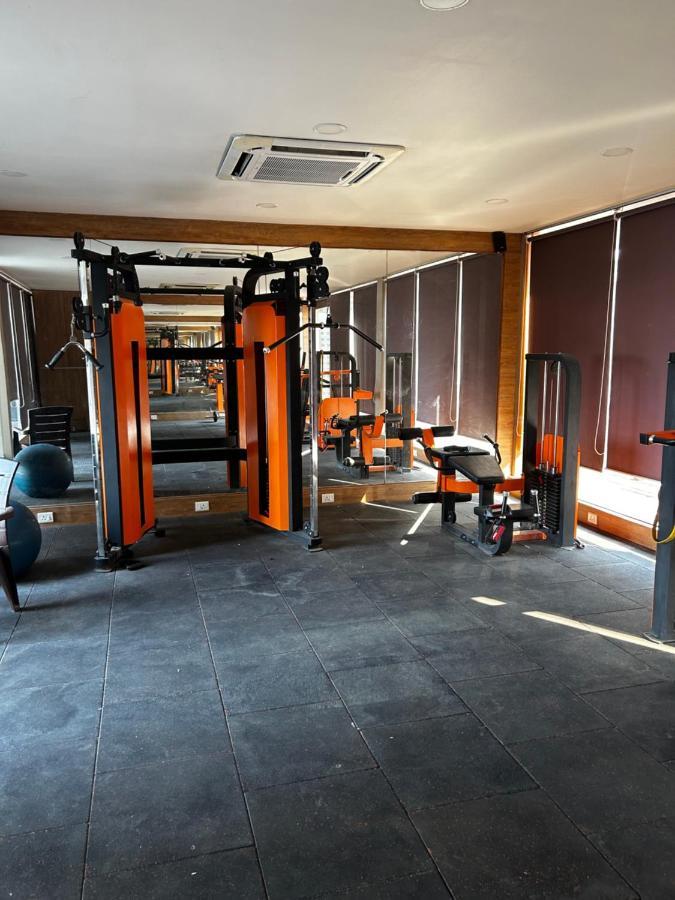 River Front Property Ahmedabad Eksteriør billede