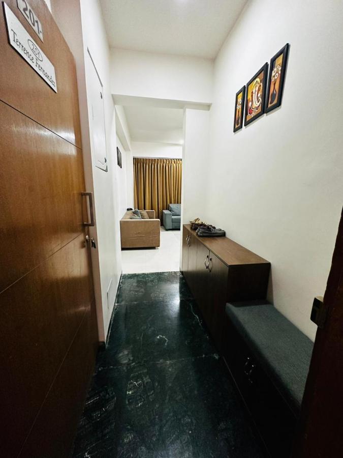River Front Property Ahmedabad Eksteriør billede